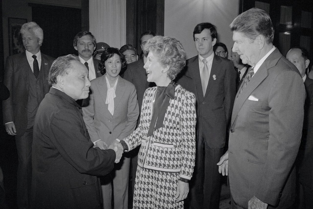 Reagan and Deng meet in Beijing