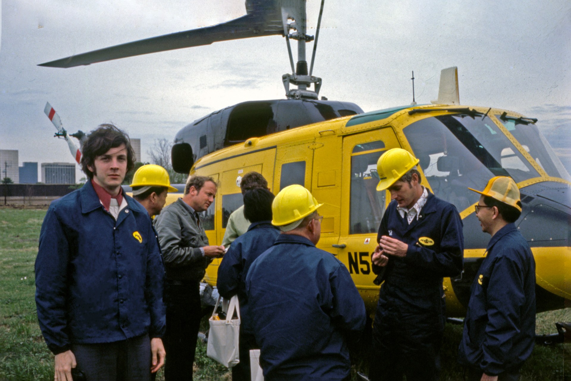 Delegation boards helicopter in Houston