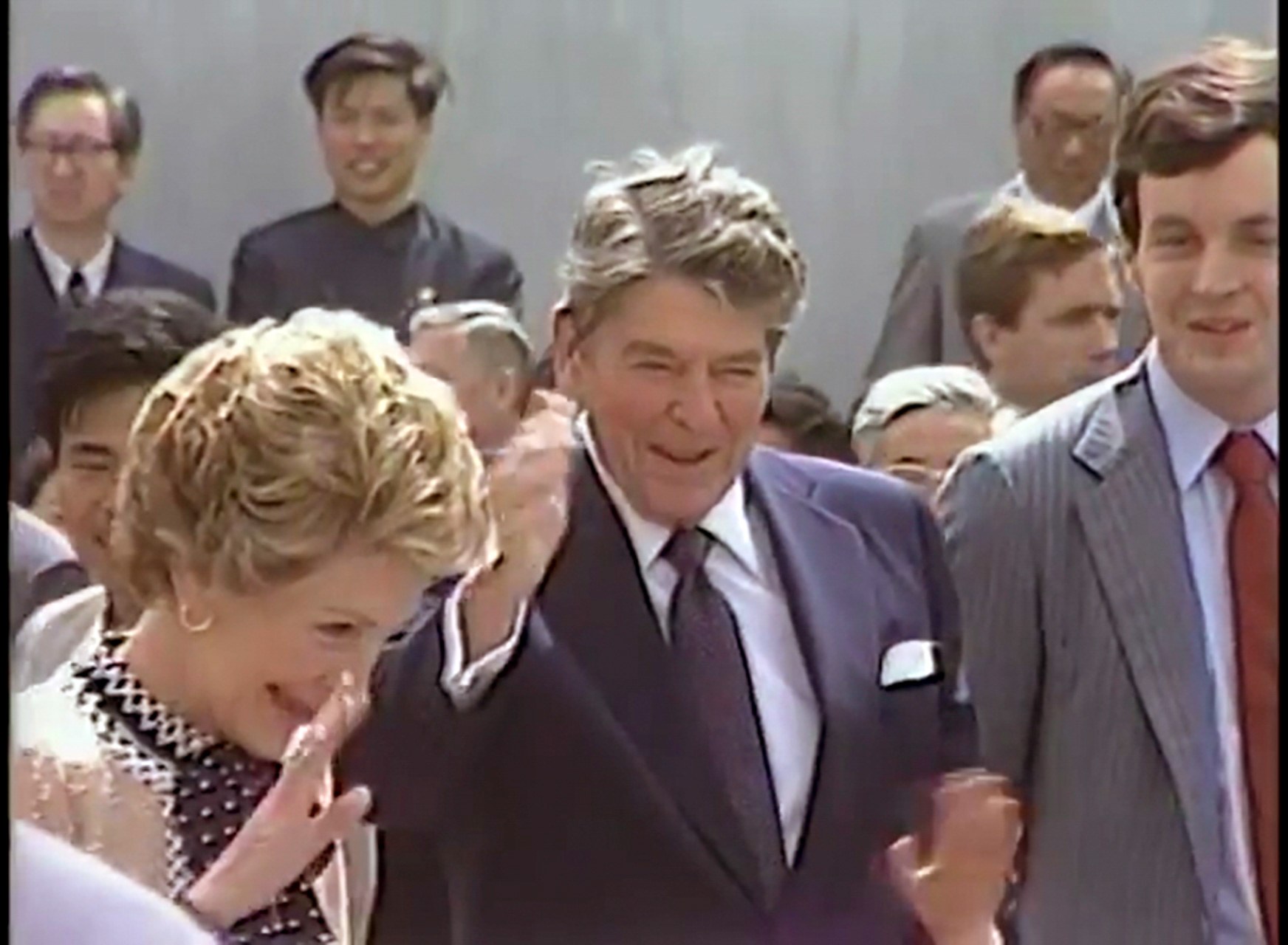 Reagan Visits Hongqiao Elementary School in Shanghai
