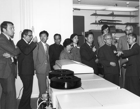 Chinese Broadcasting Delegation Visits TV Studio